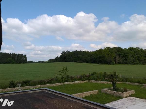 Longère et dépendances sur un terrain de 4384m²