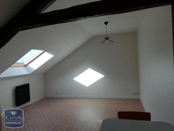 Appartement à louer 2 pièces 38m² Bourges (18000)