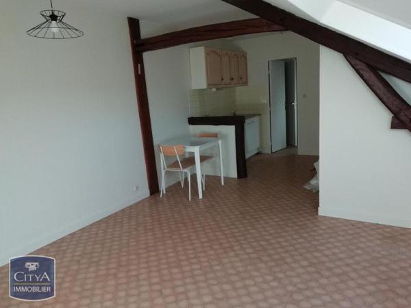 Appartement à louer 2 pièces 38m² Bourges (18000)