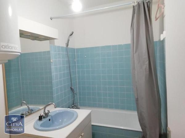 Appartement à louer 2 pièces 38m² Bourges (18000)