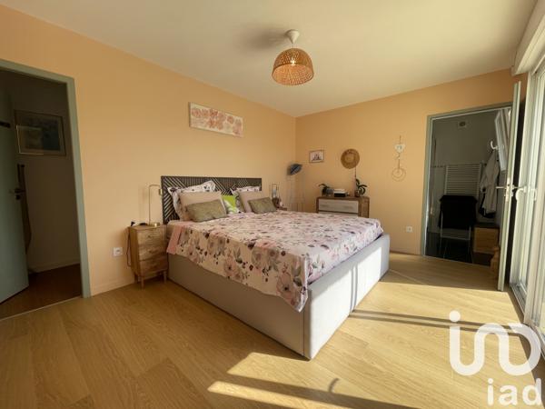 House for sale 5 rooms 162 m² Semussac