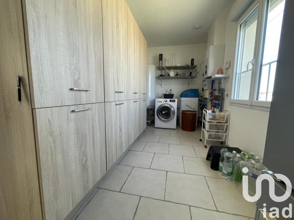 House for sale 5 rooms 162 m² Semussac