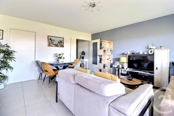 Appartement T2 à vendre  2 pièces - 55,32 m2 FREJUS - 83