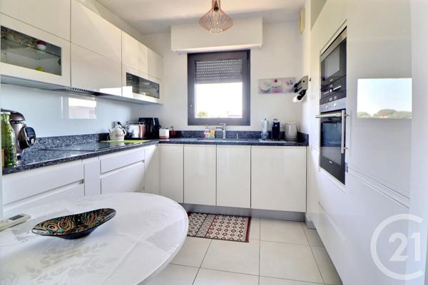 Appartement T2 à vendre  2 pièces - 55,32 m2 FREJUS - 83