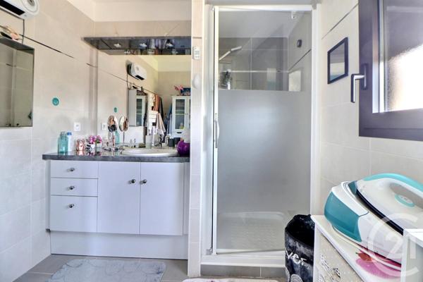 Appartement T2 à vendre  2 pièces - 55,32 m2 FREJUS - 83