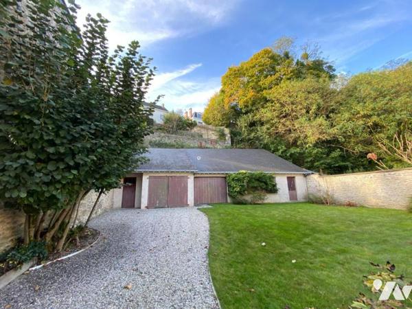 A VENDRE - MAISON DE CARACTERE - CENTRE VILLE - LAVAL