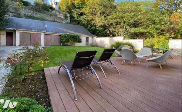 A VENDRE - MAISON DE CARACTERE - CENTRE VILLE - LAVAL