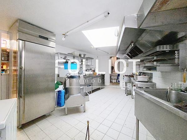 À vendre : Murs commerciaux à BRICQUEBEC EN COTENTIN
