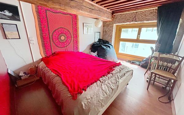 Appartement à vendre    3 pièces • 76,80 m2 Lyon 1