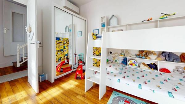 Maison à louer    6 pièces •  Fleurieu-sur-Saône