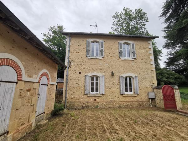 A LOUER MAISON A LA FLECHE