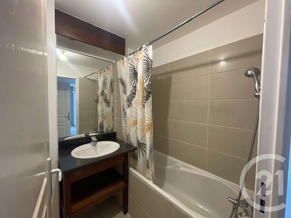 Appartement F2 à vendre  2 pièces - 42,84 m2 ST DENIS - 974