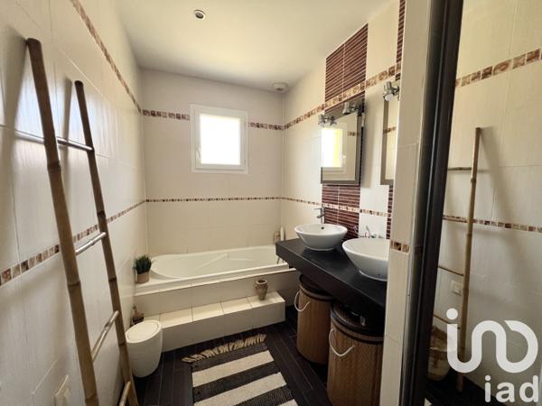 Maison à vendre 6 pièces 134 m² Saint-André-de-Cubzac