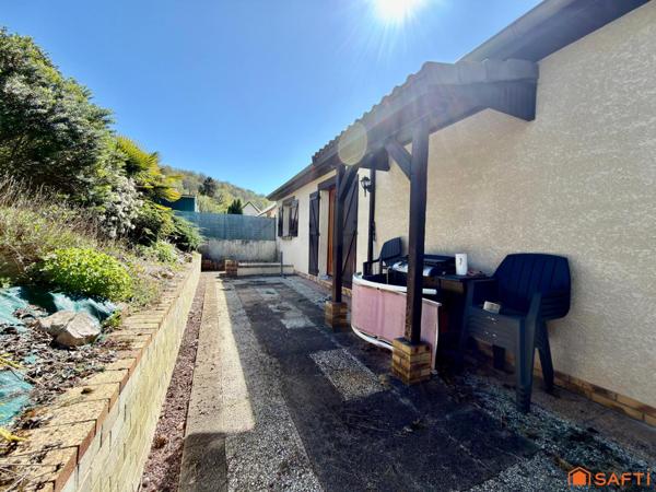 Plain-pied 3 chambres, garage en sous sol total.