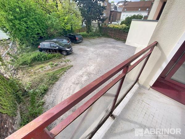 LILLE ST MAURICE DES CHAMPS TYPE 2 TERRASSE ET PARKING LILLE