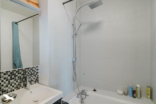 Appartement à vendre 255 000 € Villeurbanne 3 p 66 m² DPE D