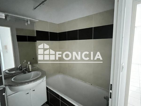 Location Appartement 3 pièces 64.17 m² - 16 RUE AUGUSTE RENOIR Limoges 87000