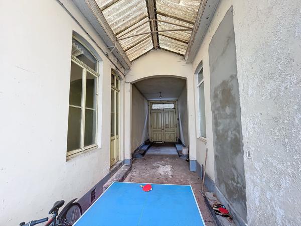 Appartement bourgeois de 250m² en hyper-centre ville avec terrasse et garage Armentières 9 pièces 250m² ARMENTIERES