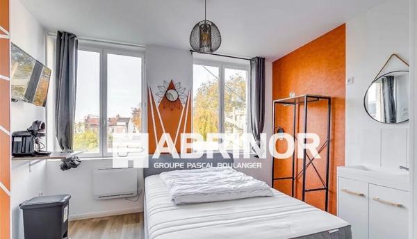 Immeuble de rapport de 275 m² composé de 15 chambres avec salle de douches - Rénové en 2021. ROUBAIX