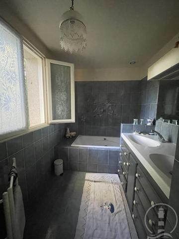 Charme et potentiel à Sainte-Marie-de-Ré - Proche plages