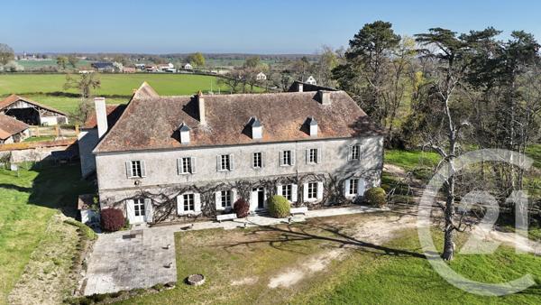 Maison à vendre  25 pièces - 785 m2 THIONNE - 03