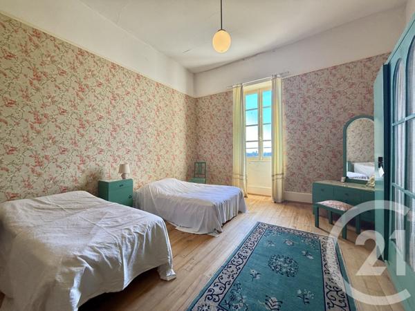 Maison à vendre  25 pièces - 785 m2 THIONNE - 03