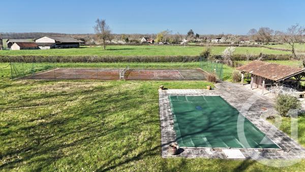 Maison à vendre  25 pièces - 785 m2 THIONNE - 03