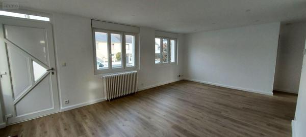 Pavillon à louer à Quelaines-Saint-Gault en Mayenne (53360), ref : 53034-70