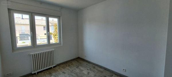 Pavillon à louer à Quelaines-Saint-Gault en Mayenne (53360), ref : 53034-70