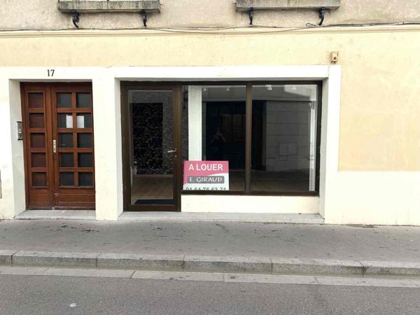 Local commercial en centre ville , Coulommiers Local commercial en centre ville , Coulommiers