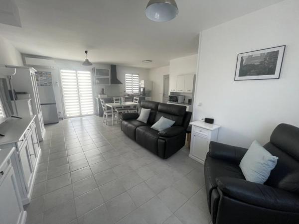 Vente                                                      Maison
                        
                     3 pièces                      71 m2                     à Le Luc