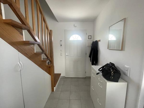 Vente                                                      Maison
                        
                     3 pièces                      71 m2                     à Le Luc