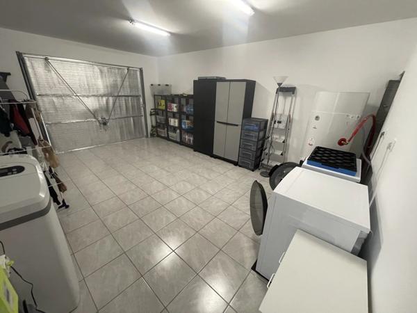Vente                                                      Maison
                        
                     3 pièces                      71 m2                     à Le Luc