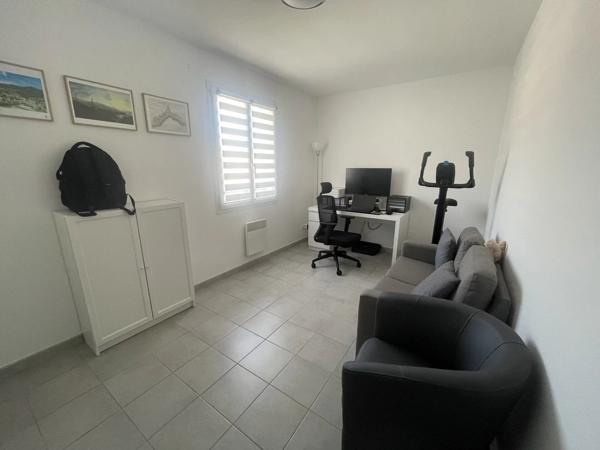 Vente                                                      Maison
                        
                     3 pièces                      71 m2                     à Le Luc