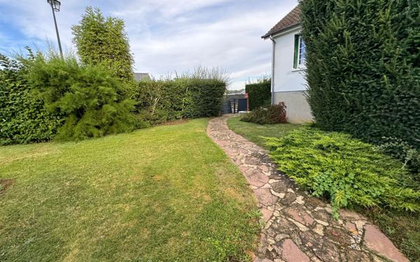 Maison à vendre    7 pièces • 120 m2 Arnières-sur-Iton