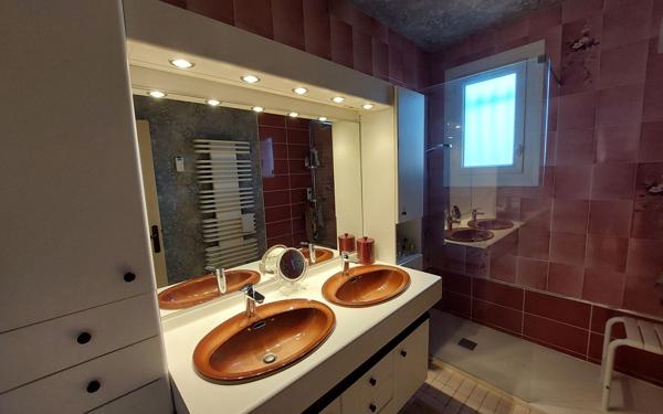 Maison à vendre    7 pièces • 120 m2 Arnières-sur-Iton