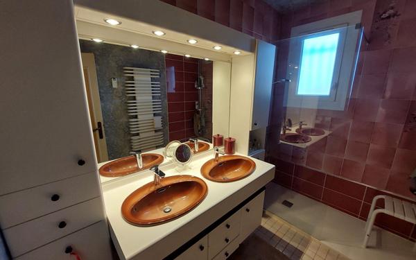 Maison à vendre    7 pièces • 120 m2 Arnières-sur-Iton