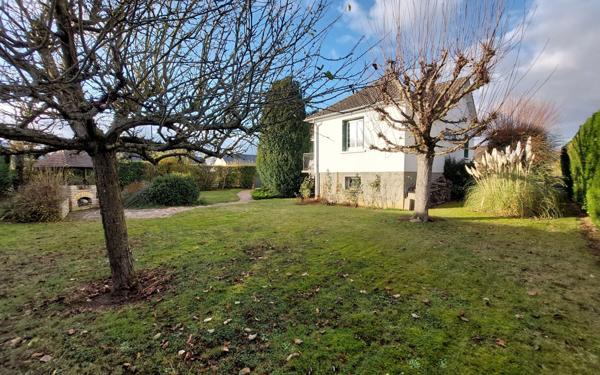 Maison à vendre    7 pièces • 120 m2 Arnières-sur-Iton