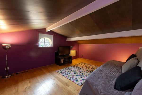 FREJUS - Hameau de Valescure - Villa 175 m² , dépendance, 4 chambres