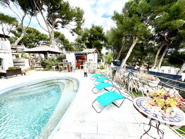 Maison à vendre 11 pièces 267 m² Septèmes-les-Vallons