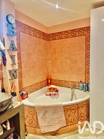 Maison à vendre 11 pièces 267 m² Septèmes-les-Vallons