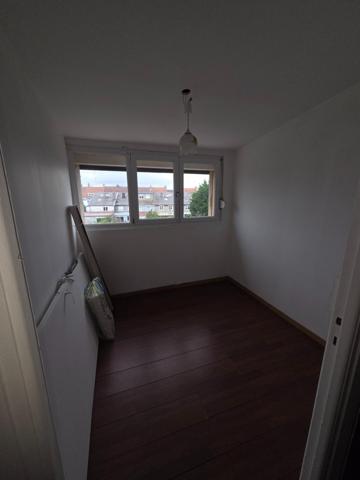 maison 3 chambre bureau jardin 2 place de parking privatif