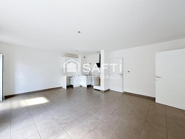 AVIGNON — AU PIED DES REMPARTS — 65m² — 2 CHAMBRES