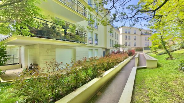 APPARTEMENT 3 PIÈCES 61,63M2 À JUVISY SUR ORGE, RÉSIDENCE DE STANDING AVEC BALCON, DEUX PARKING ET CAVE