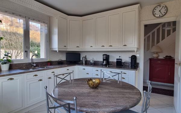 Maison à vendre    7 pièces •  Triel-sur-Seine