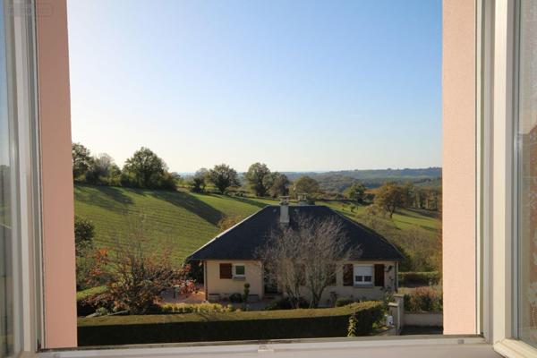 Maison à vendre à Rieupeyroux dans l'Aveyron (12240), ref : 3187