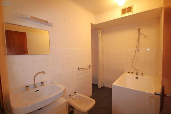 Maison à vendre à Rieupeyroux dans l'Aveyron (12240), ref : 3187