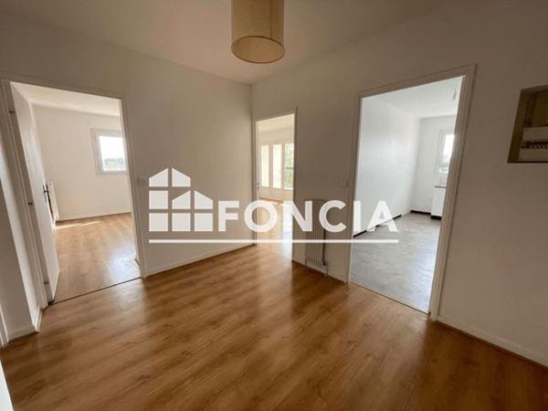 Location Appartement 4 pièces 76.88 m² - 4 SQUARE DE LA CANCHE Elancourt 78990