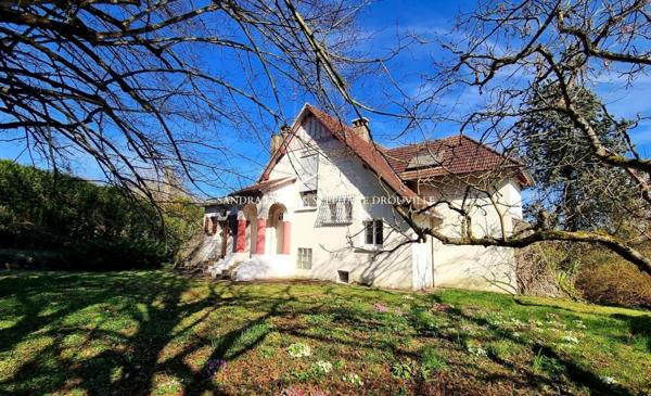 SAINT-PREST - CHARMANTE DEMEURE en Pierre de 144 m², 6 pièces