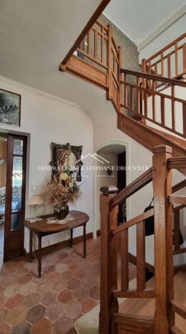 SAINT-PREST - CHARMANTE DEMEURE en Pierre de 144 m², 6 pièces